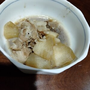 お惣菜☆　「小カブと豚バラ炒め煮」